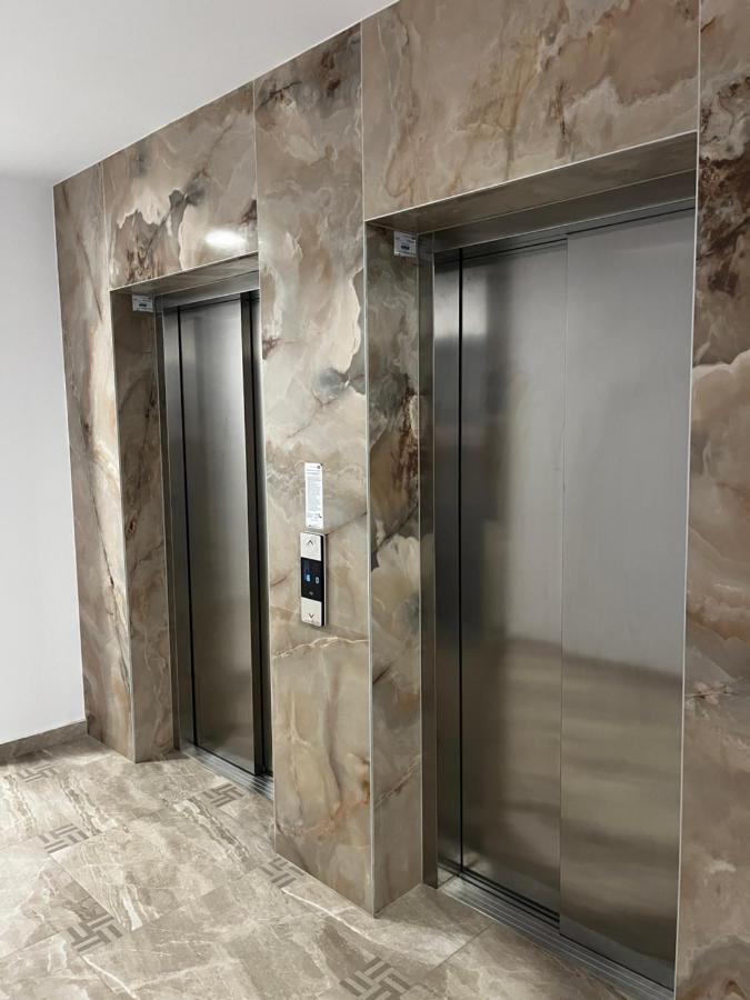 Apartament Modern Cu O Camera Appartement Timişoara Buitenkant foto